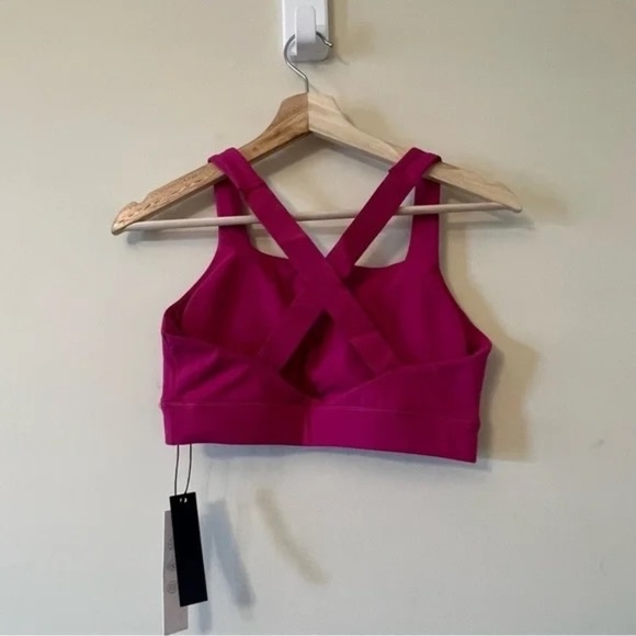 Oner Active Medium TIMELESS SQUARE NECK BRALETTE - Picture 5 of 9